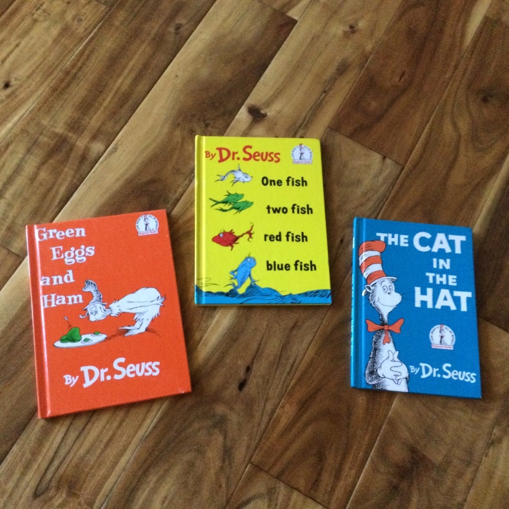 ✔️ Dr. Seuss Set of Three Books